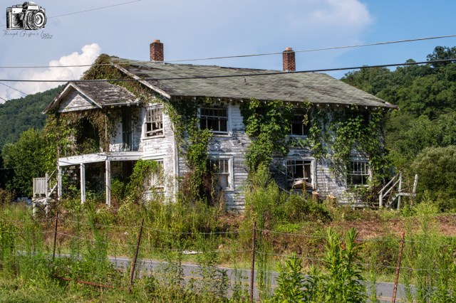 Still Finding Photos